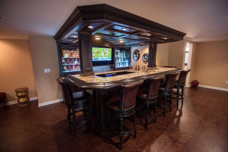 BASEMENT-BAR